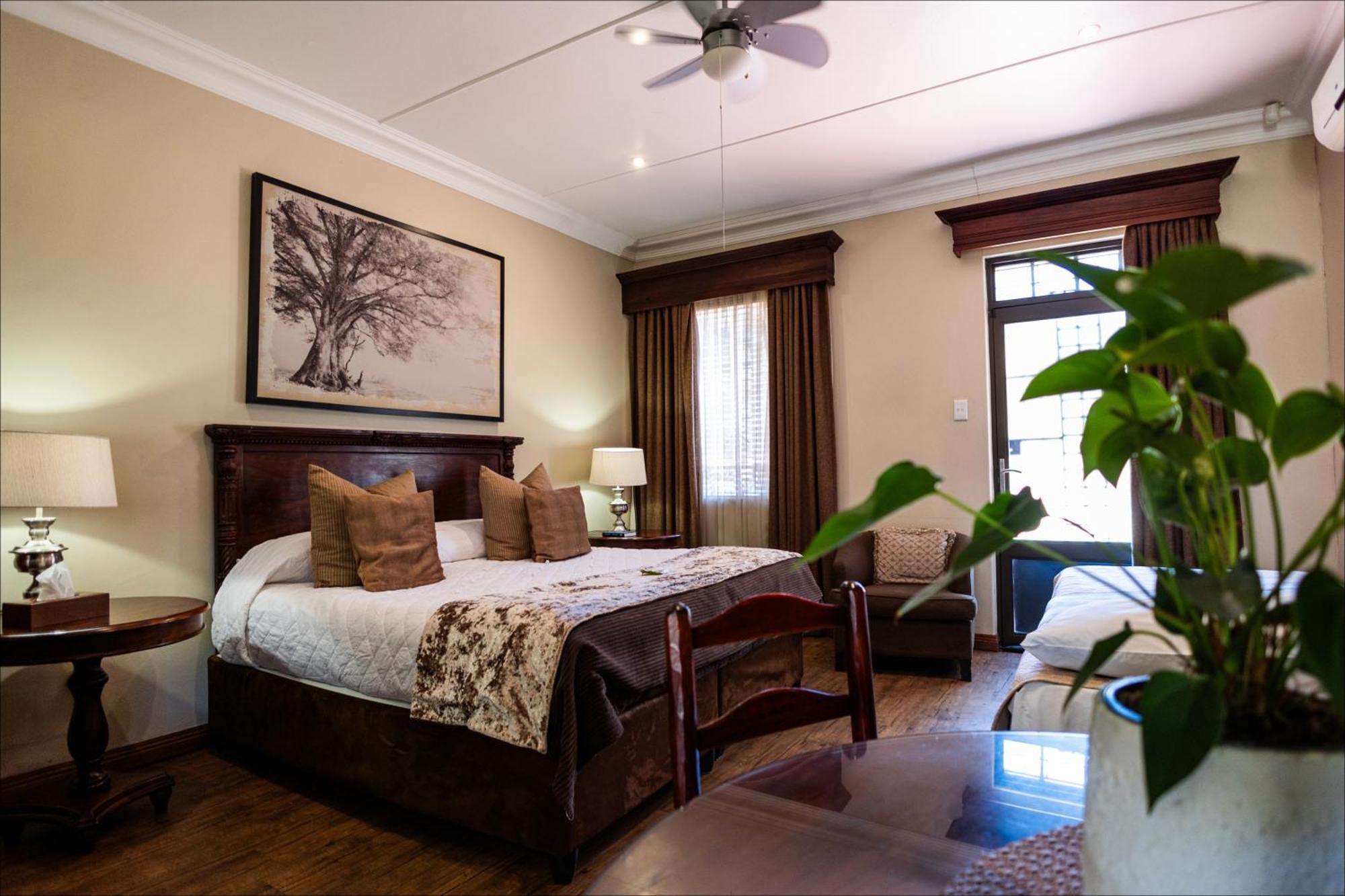 Scott'S Manor Guesthouse Function And Conference Venue Lichtenburg Екстер'єр фото