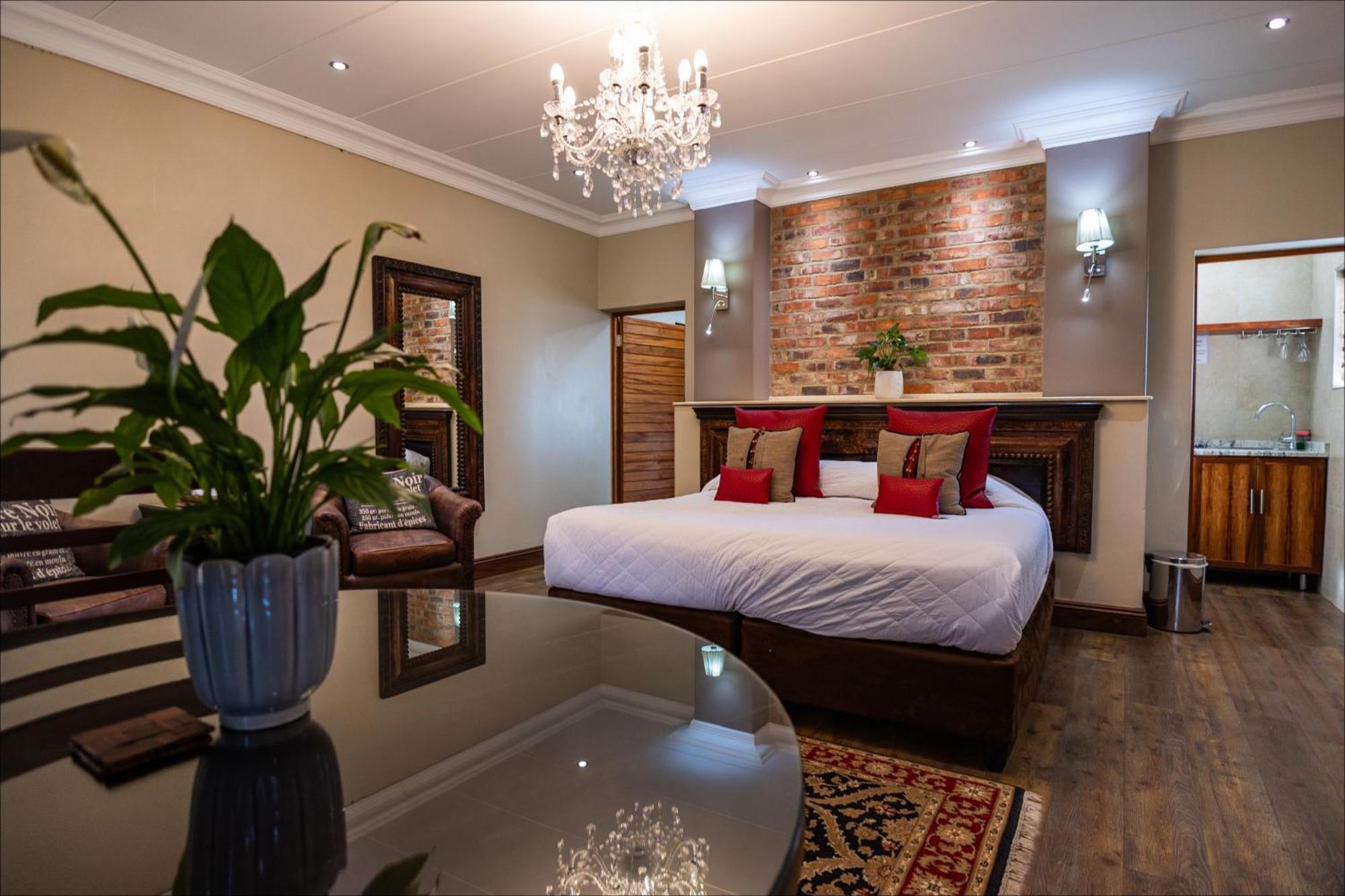 Scott'S Manor Guesthouse Function And Conference Venue Lichtenburg Екстер'єр фото