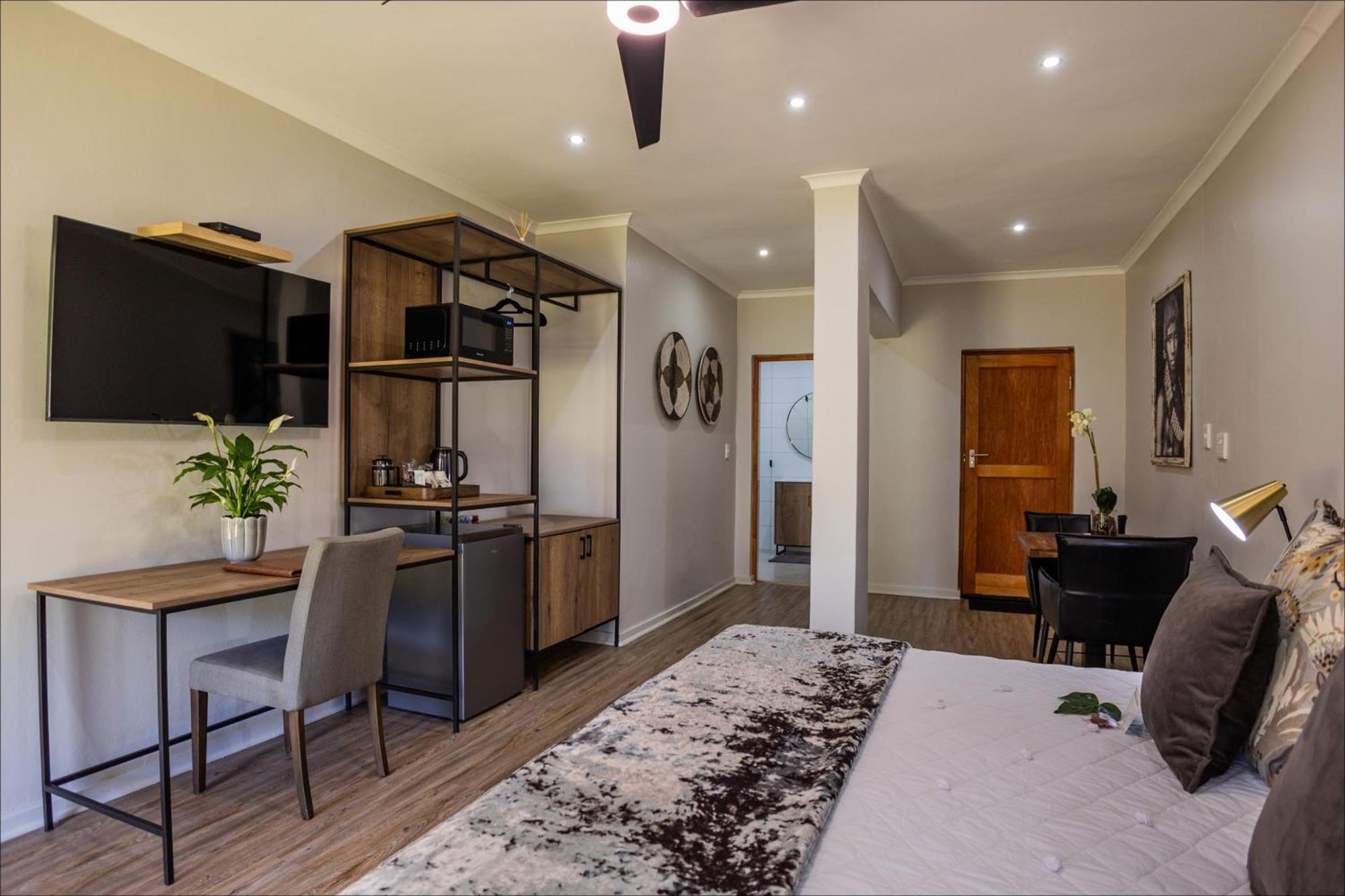 Scott'S Manor Guesthouse Function And Conference Venue Lichtenburg Екстер'єр фото
